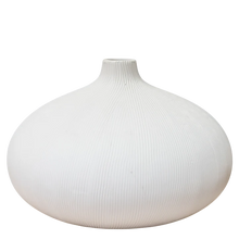 Load image into Gallery viewer, Textured Ceramic Round Vase