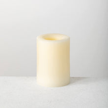 Load image into Gallery viewer, Cream Outdoor Candle